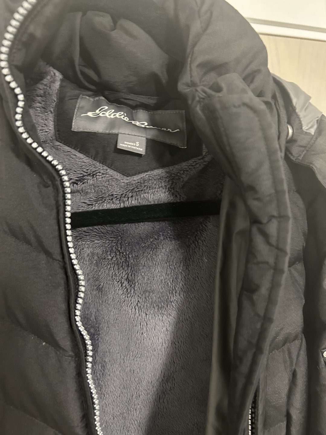 Eddie Bauer Women's Size Small Black Puffer Jacket - photo 2
