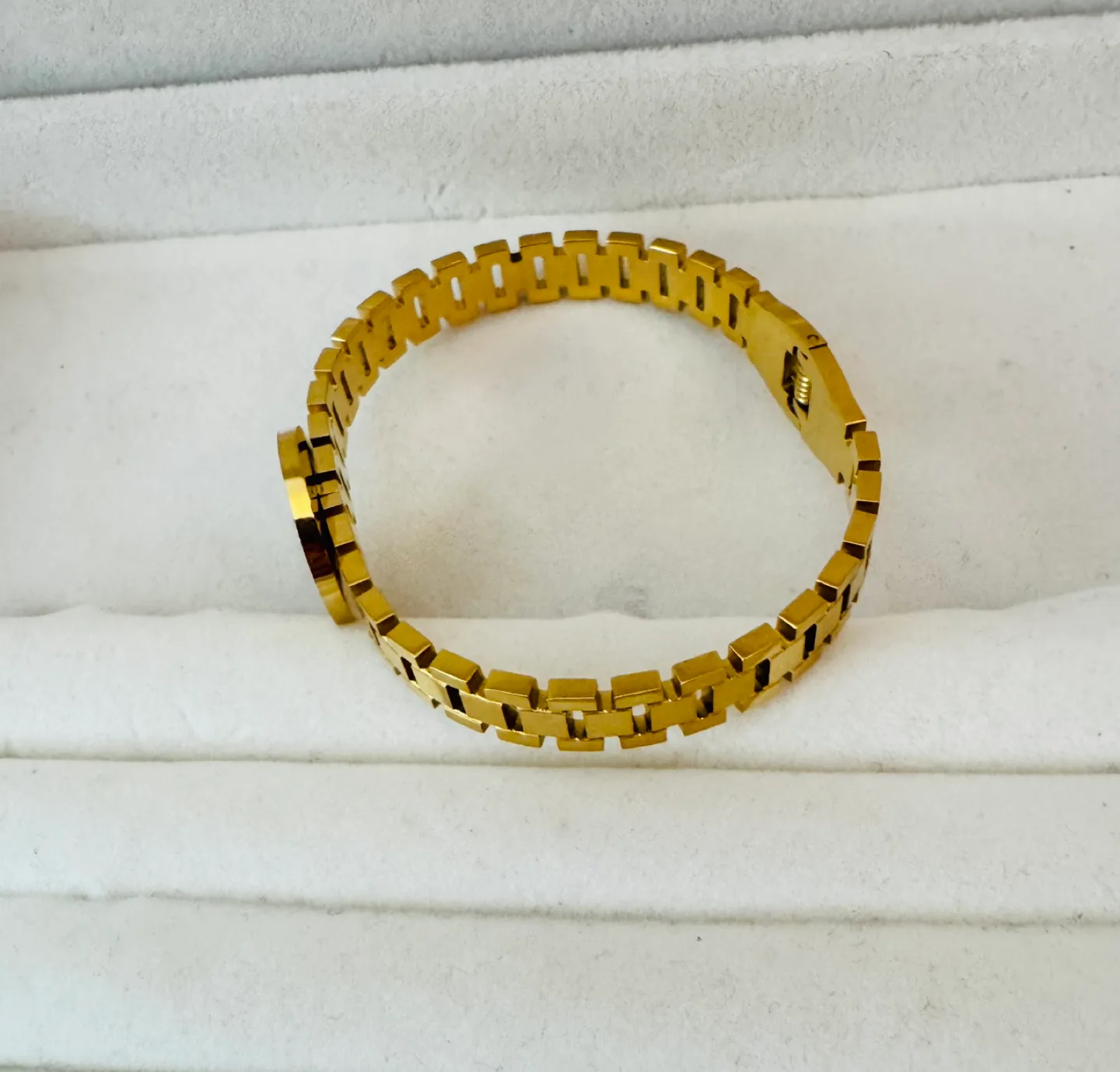 Roman Numeral Bangle Bracelet with w C Zirconia NEW image indicator(3)