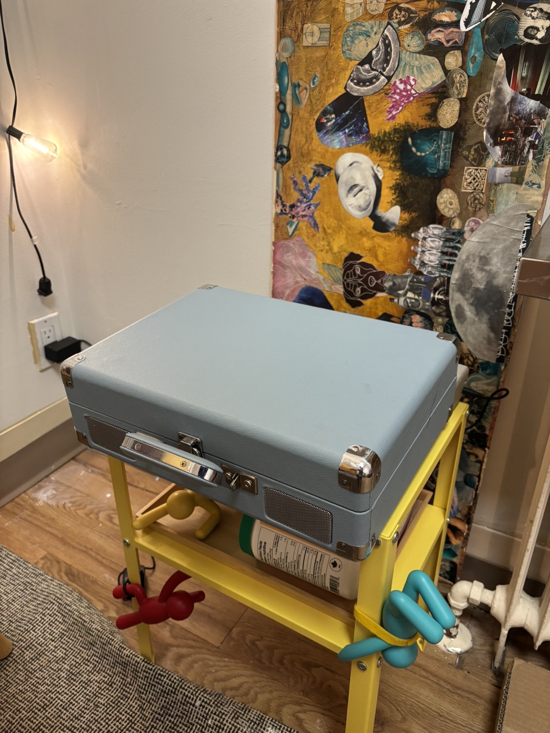 Crosley Cruiser Deluxe Portable Suitcase Turntable - Light Blue - photo 2