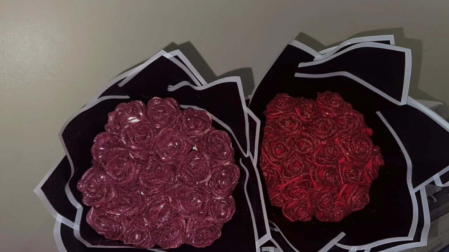 Glitter Rose Bouquets image indicator(4)