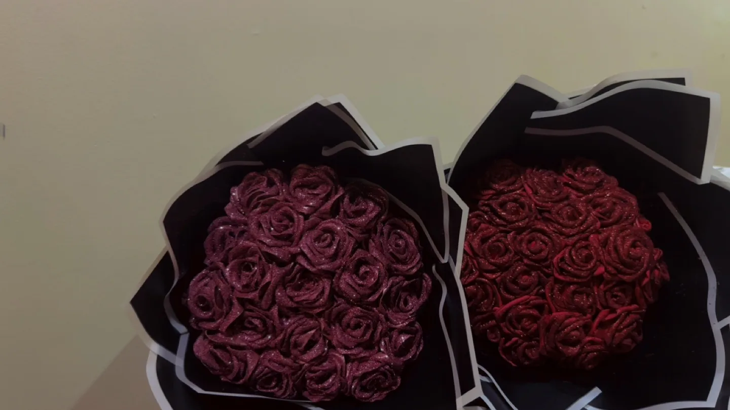 Glitter Rose Bouquets image indicator(3)