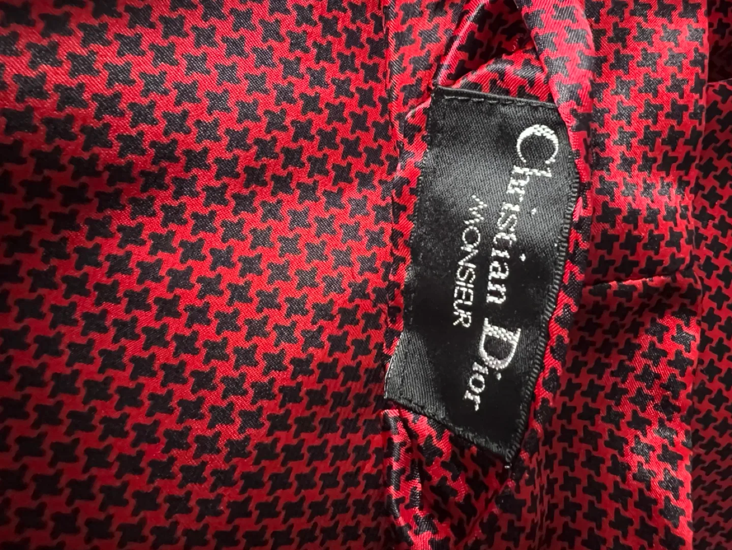 Christian Dior Men's Red Satin Robe & Shorts Set image indicator(2)