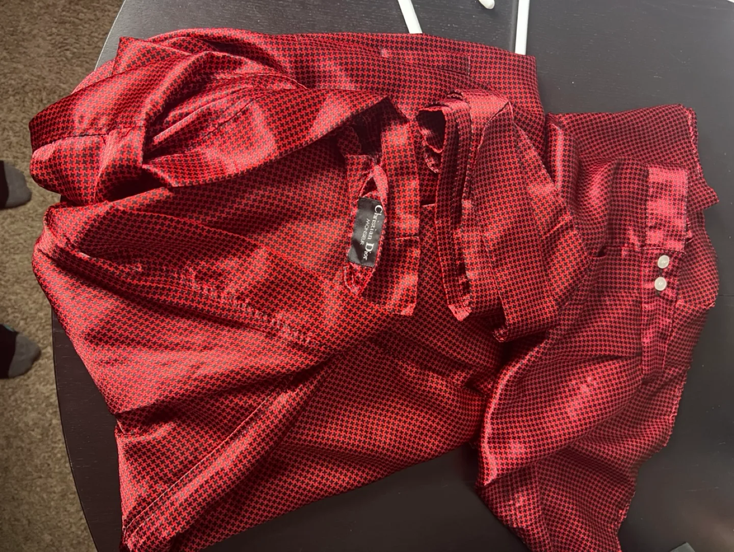 Christian Dior Men's Red Satin Robe & Shorts Set image indicator(5)