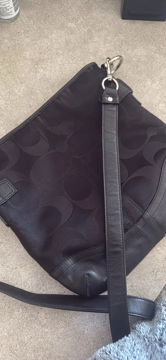 Coach Black Signature C Crossbody Bag image indicator(2)