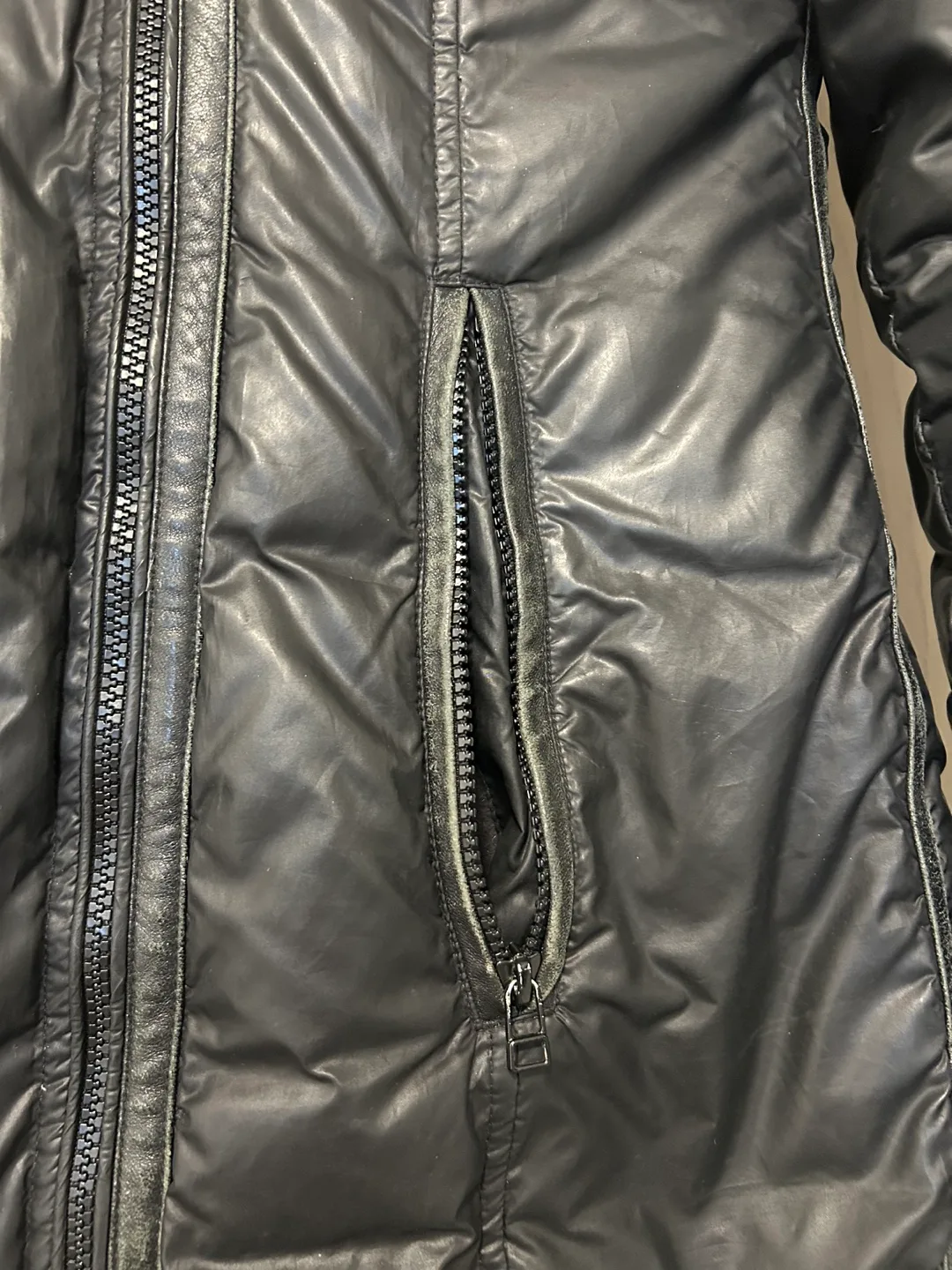 Atelier Noir Women's Black Puffer Coat with Faux Fur Hood image indicator(2)