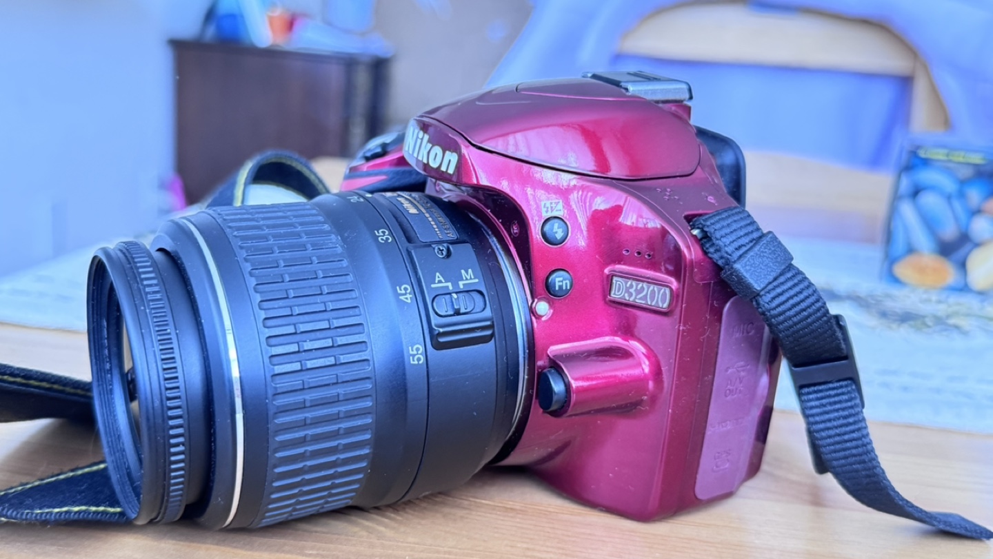 Nikon D3200 DSLR Camera - Red - photo 3