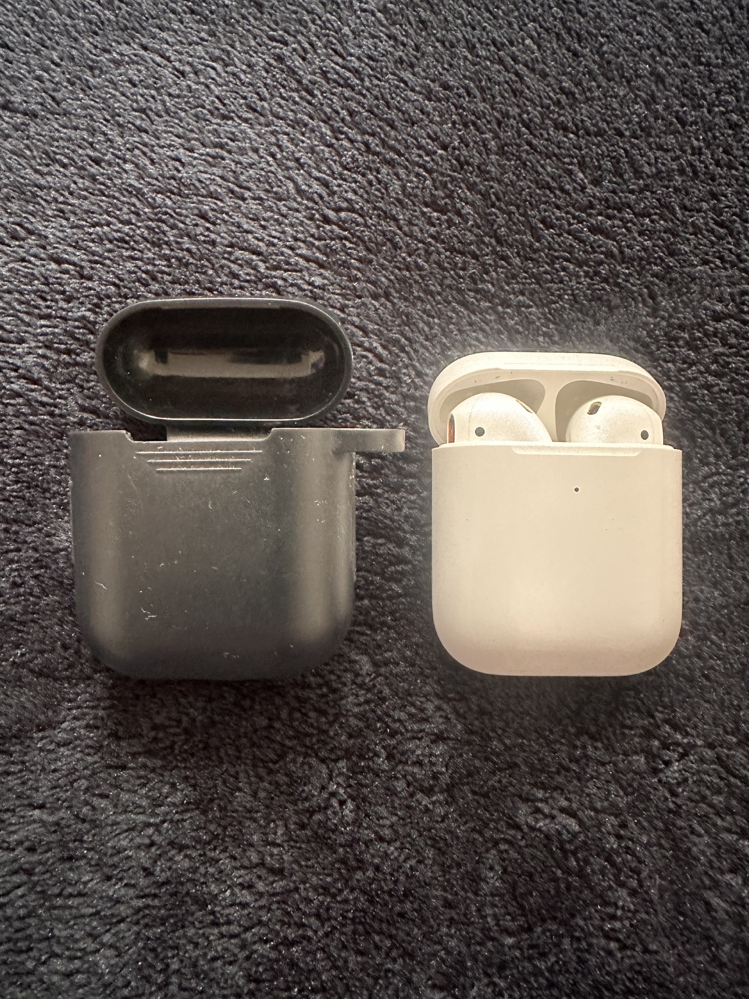Apple AirPods with Case - photo 2
