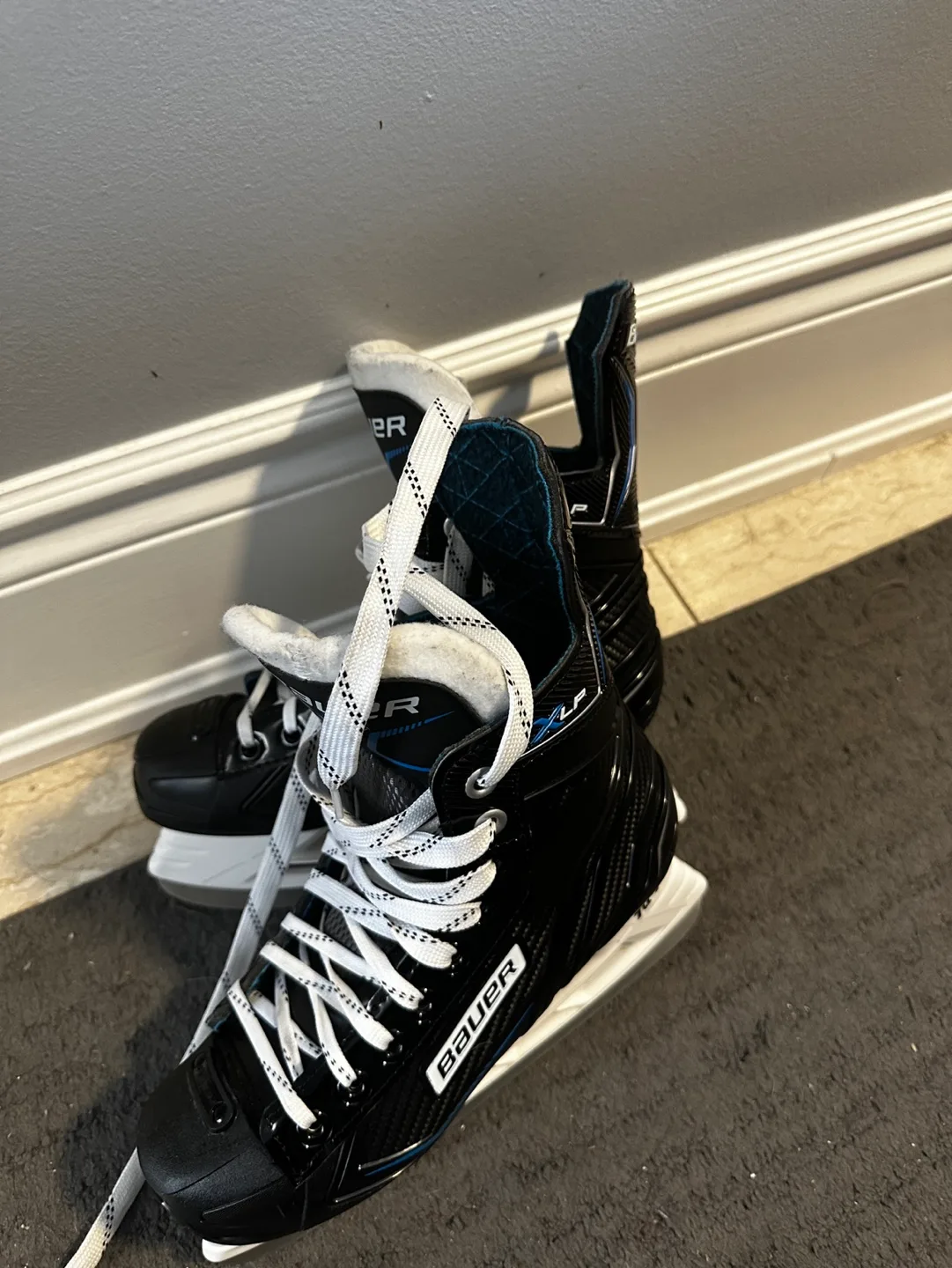 Bauer XLP Intermediate Hockey Skates image indicator(2)