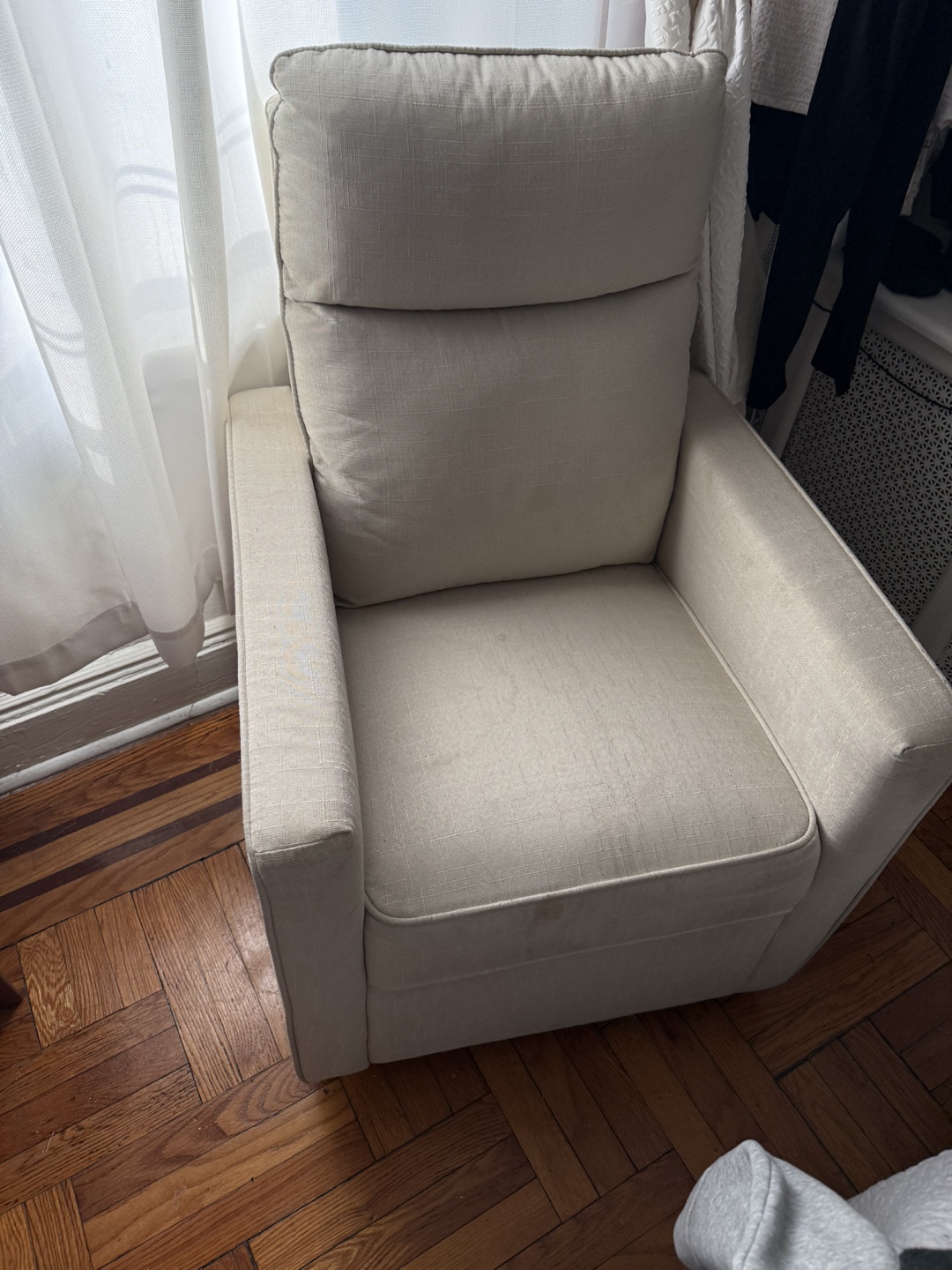 Delta Beige Recliner Chair