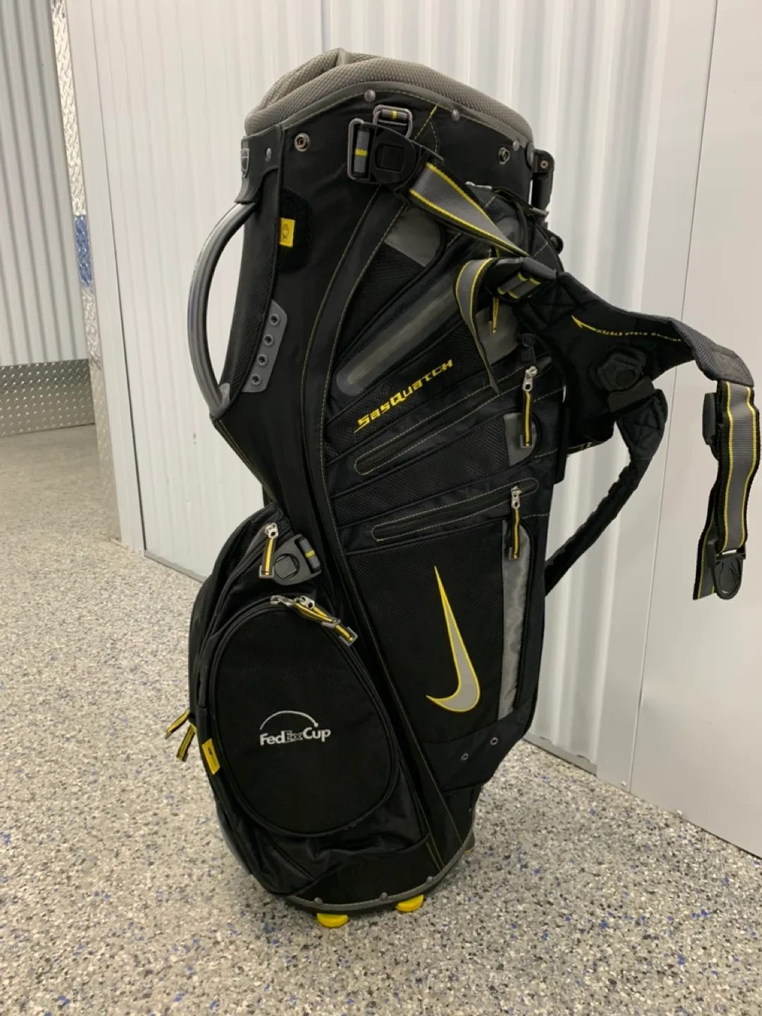 Nike Golf Bag image indicator(5)