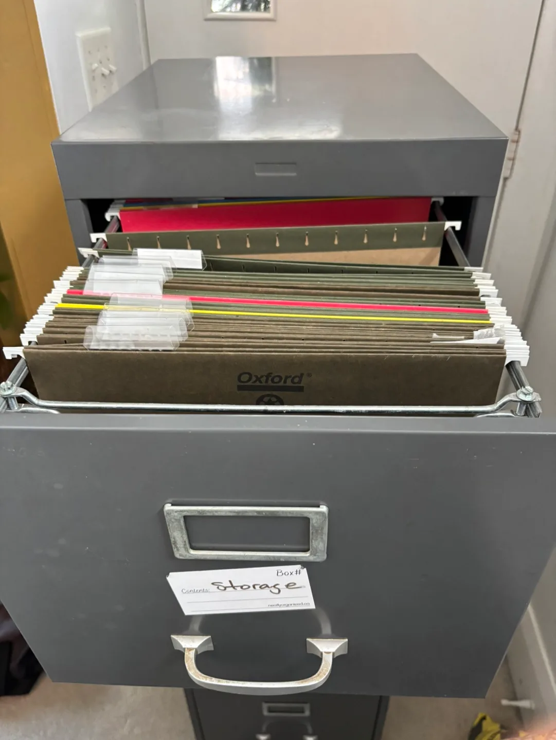 Metal 4-Drawer Filing Cabinet image indicator(3)