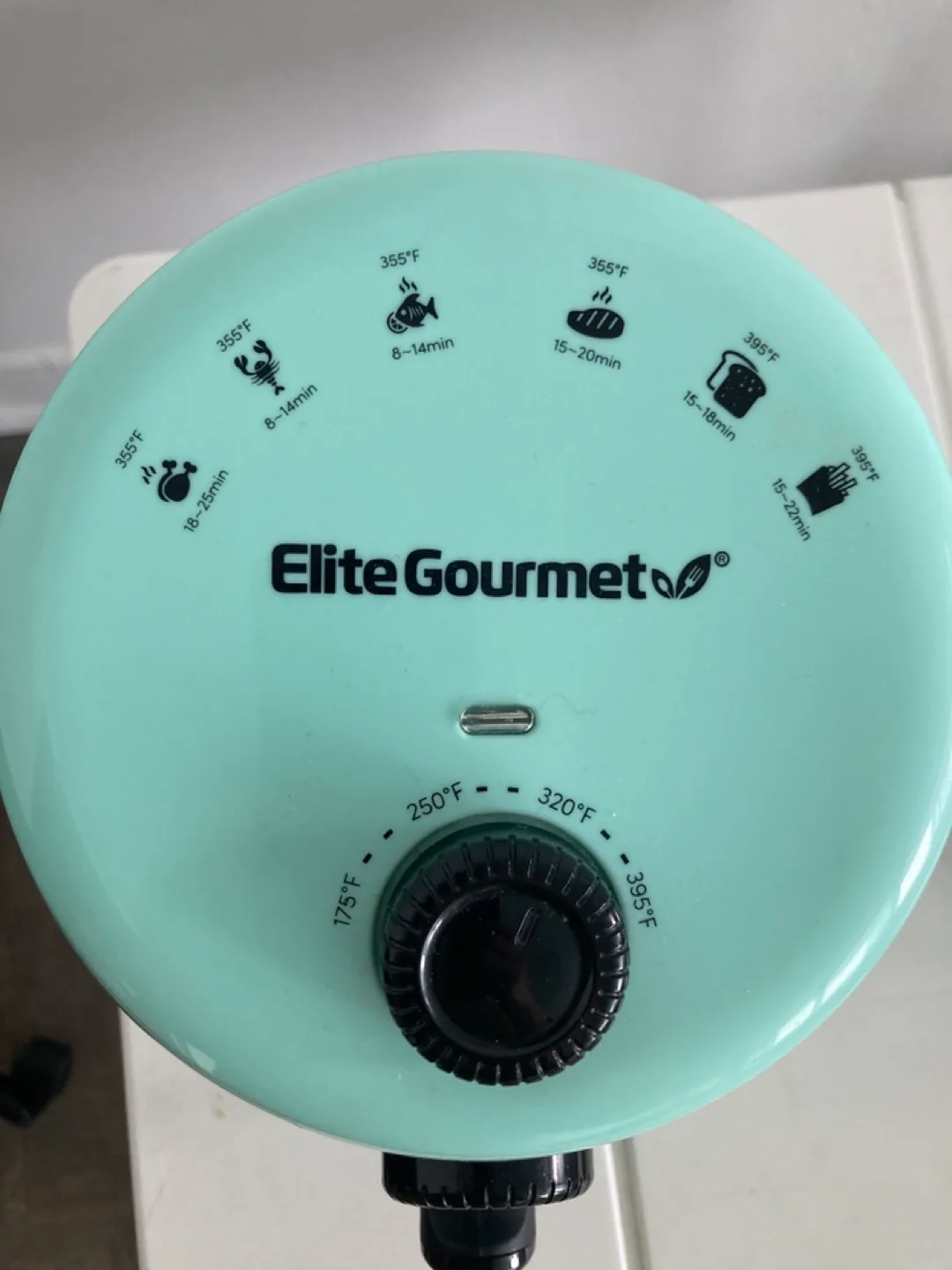 Elite Gourmet Air Fryer - Mint Green image indicator(3)