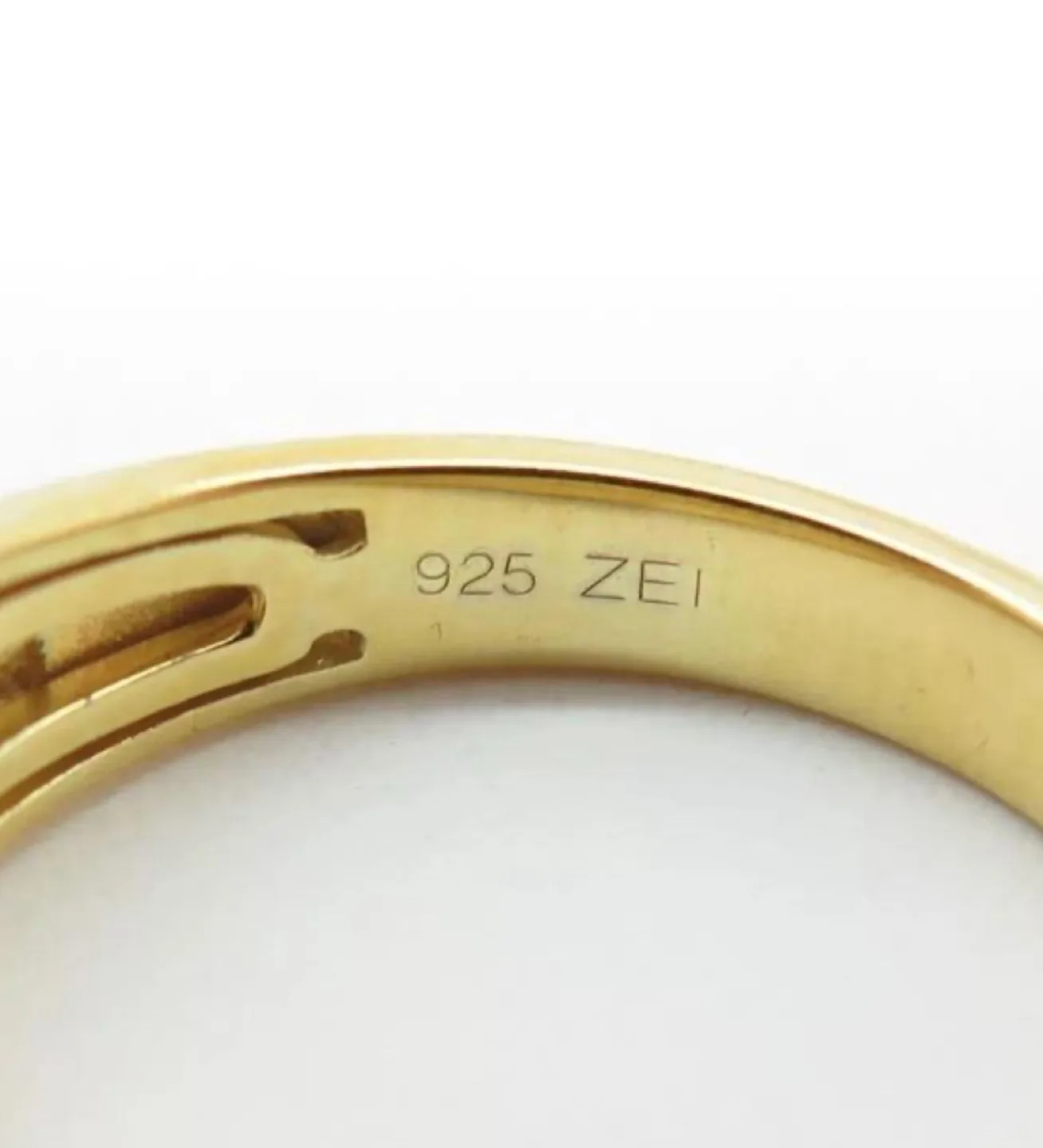 Men's Natural White Diamond Ring Size 10 image indicator(4)