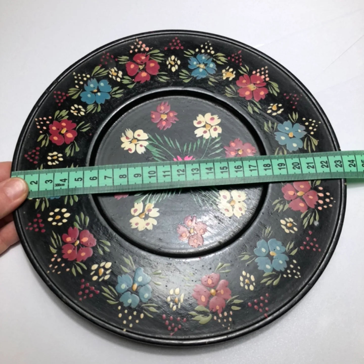 Vintage Hand-Painted Ukrainian Wooden Plate image indicator(5)