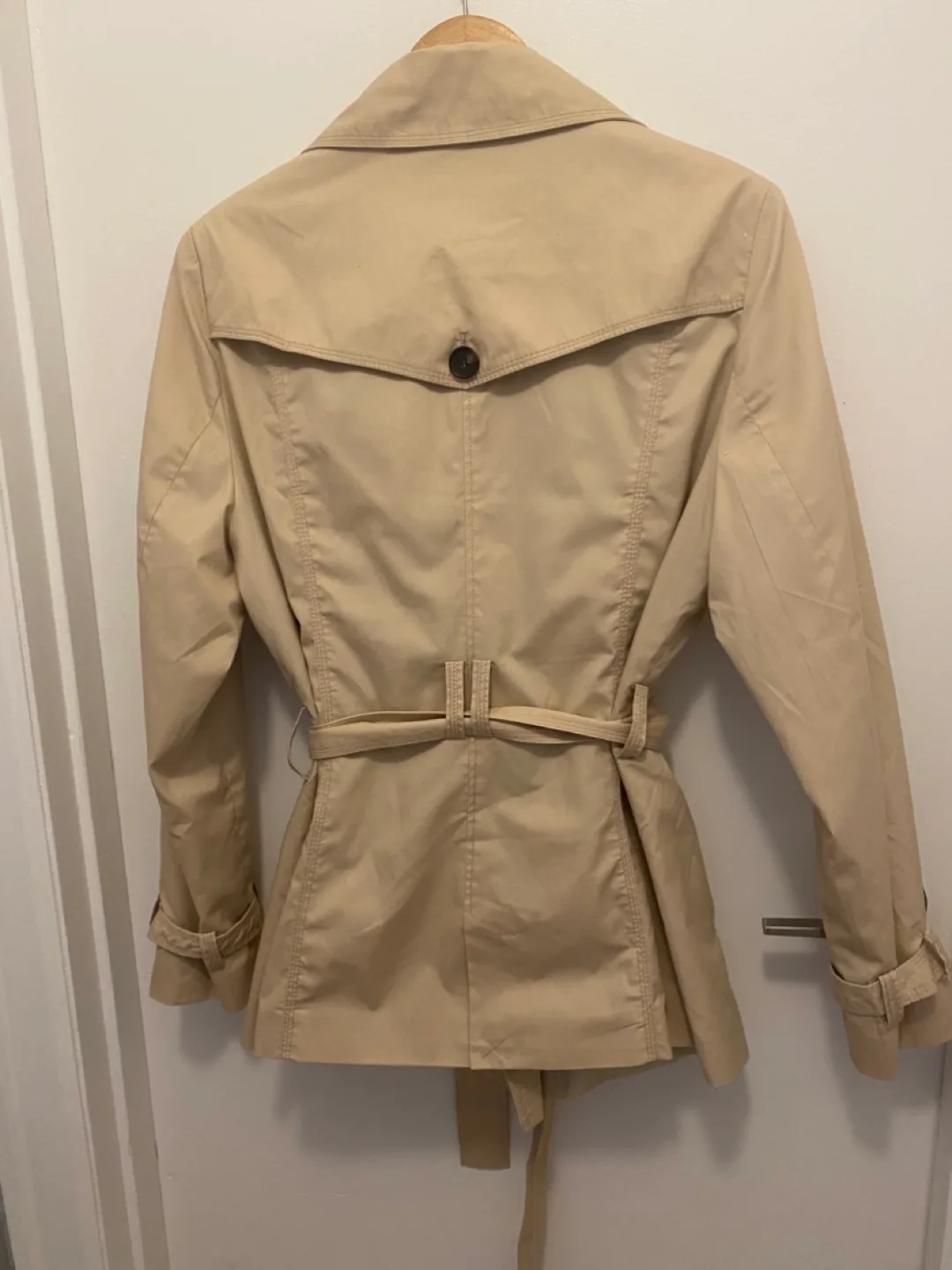 Forever 21+ Plus Size Beige Trench Coat image indicator(2)