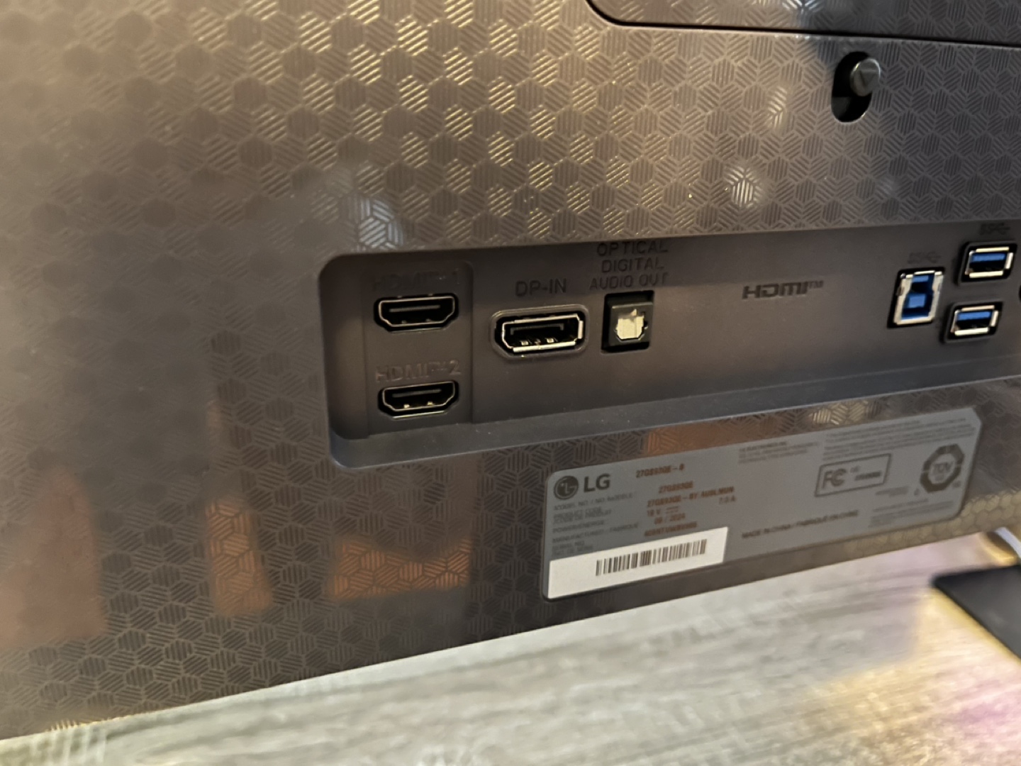 LG Ultragear™ 27GS93QE-B 27-inch OLED Monitor - photo 5