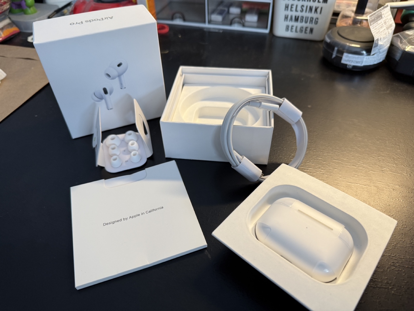 Apple AirPods Pro 2 - photo 2