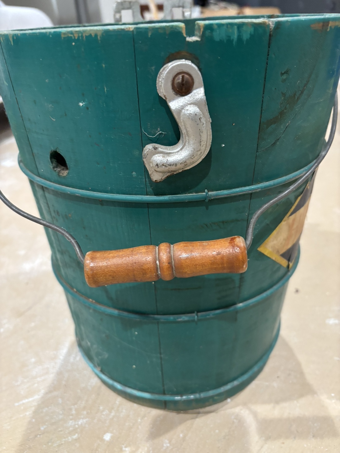 Antique Coaticook Hardware & Woodenware Ice Cream Maker - photo 4