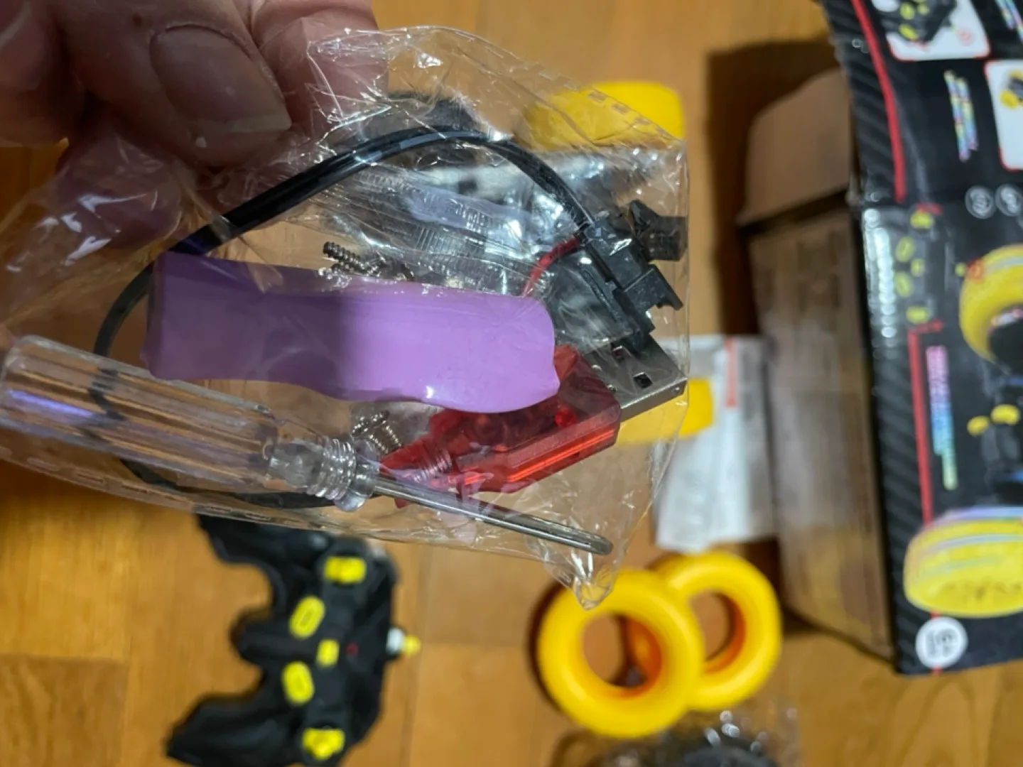 Remote Control Stunt Car with Lights image indicator(3)