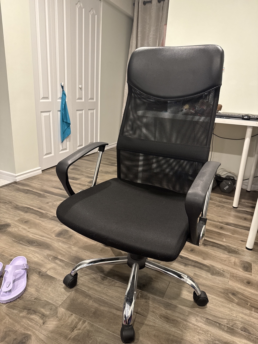 Black Mesh Office Chair