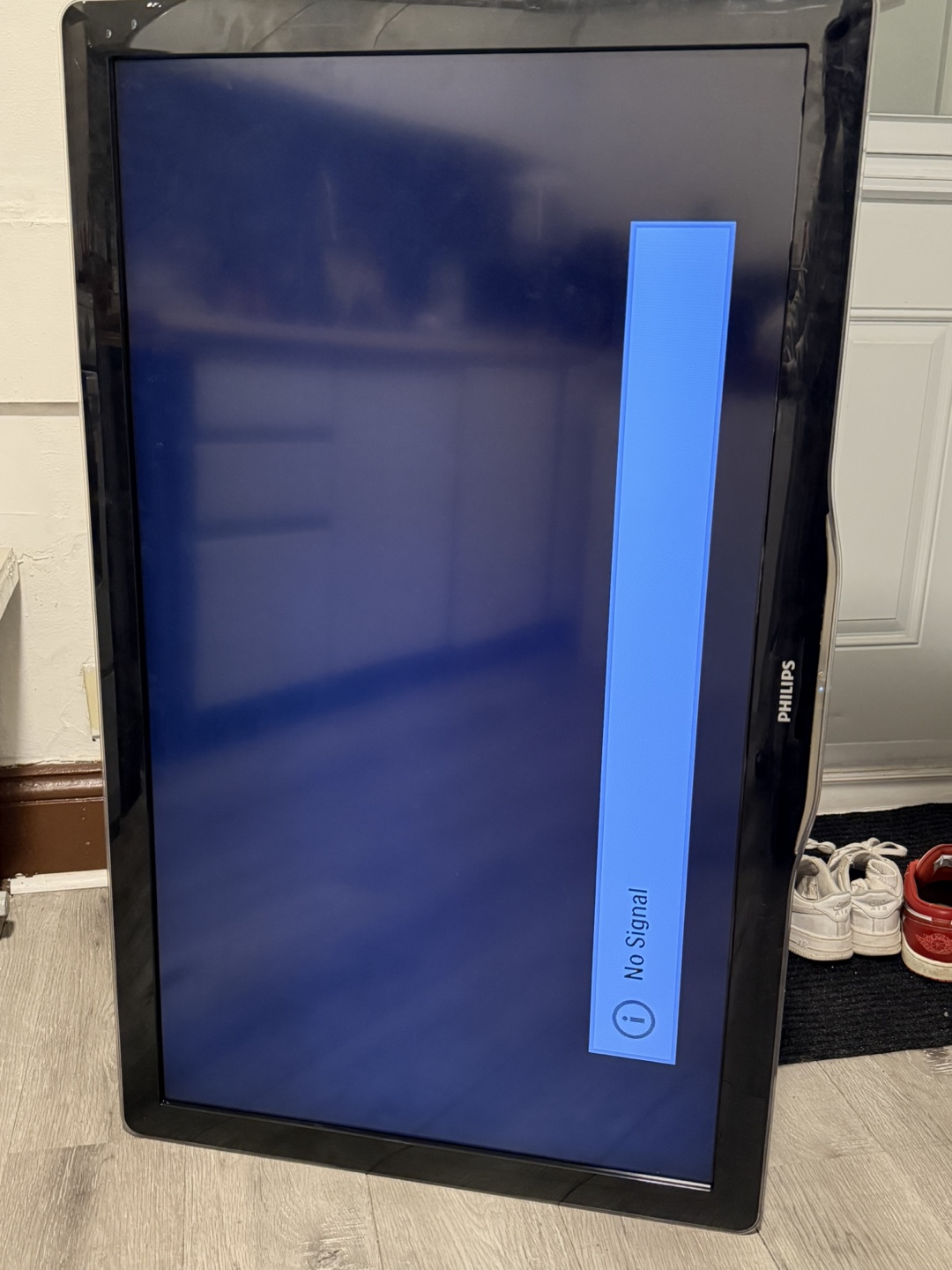 46" Philips HD TV - photo 5