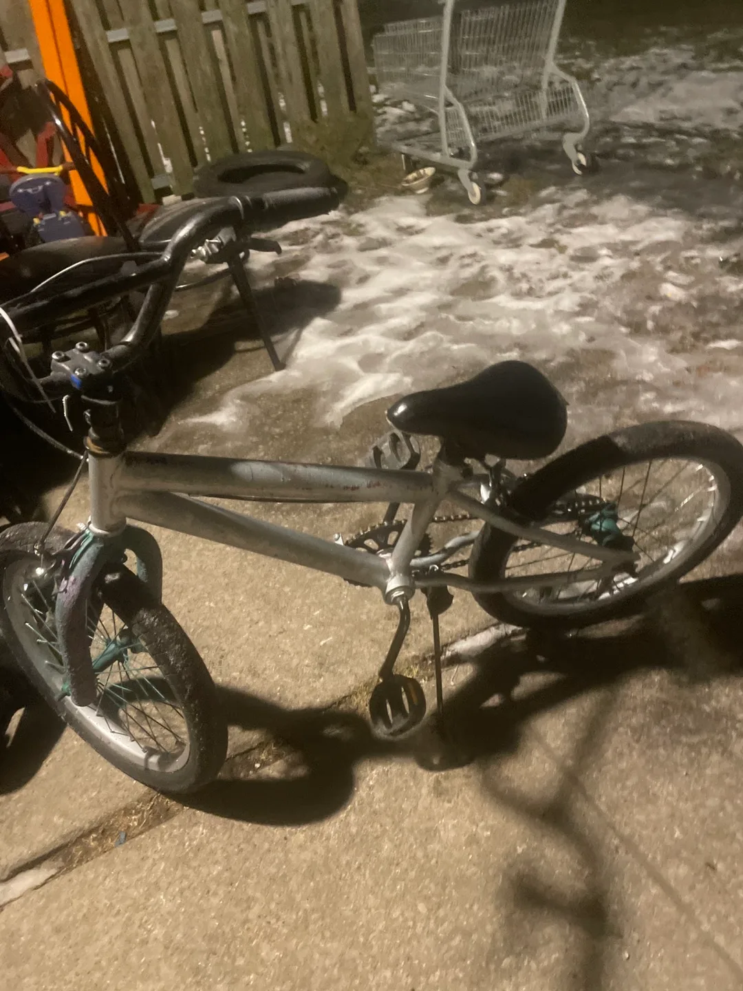 Kids' BMX Bike - Silver image indicator(2)