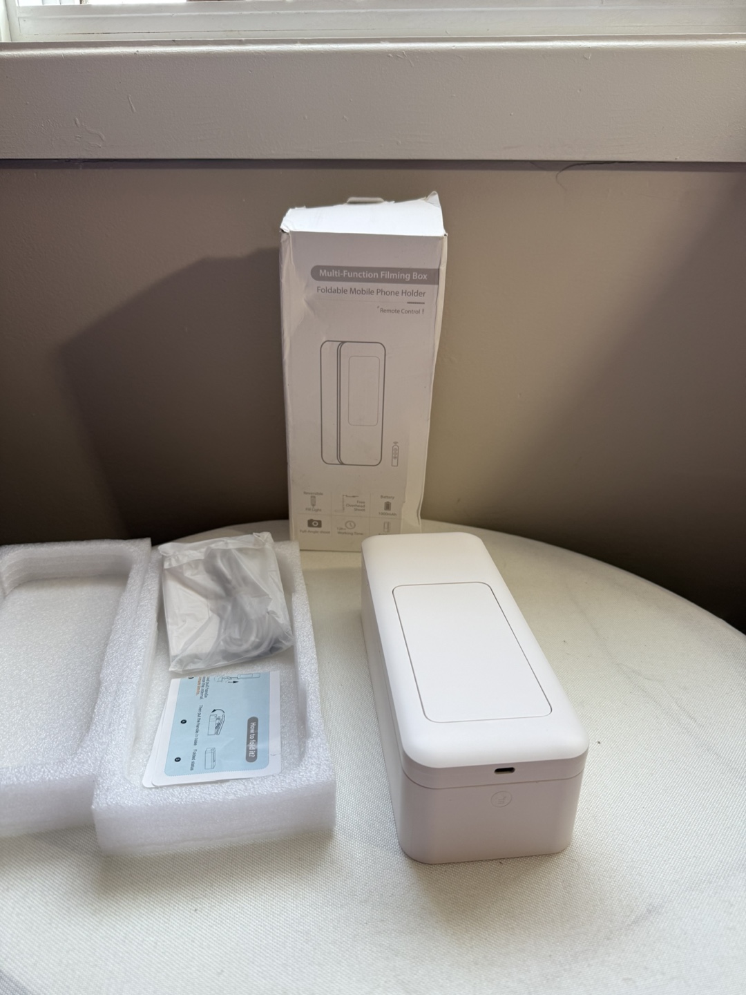 Foldable Mobile Phone Holder with LED Light