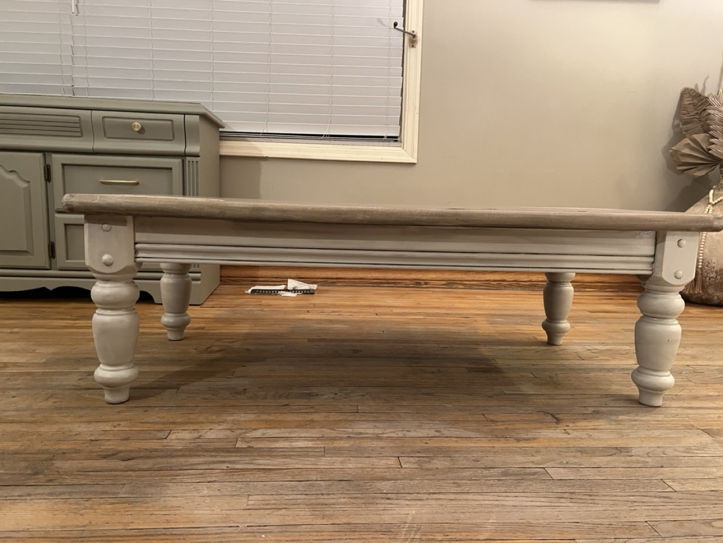 Rustic Farmhouse Coffee Table - photo 4