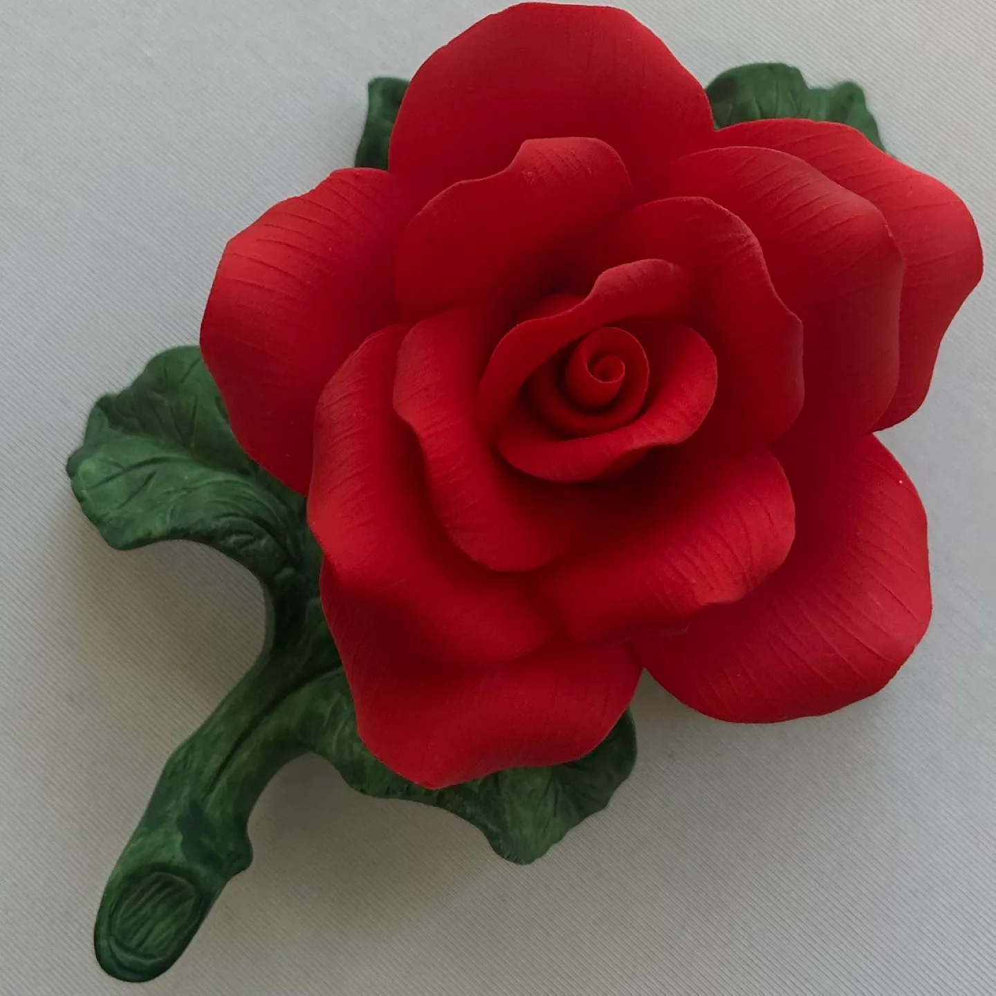 Vintage 1980 Mr Lincoln Porcelain Red Rose Flower Figurine image indicator(2)