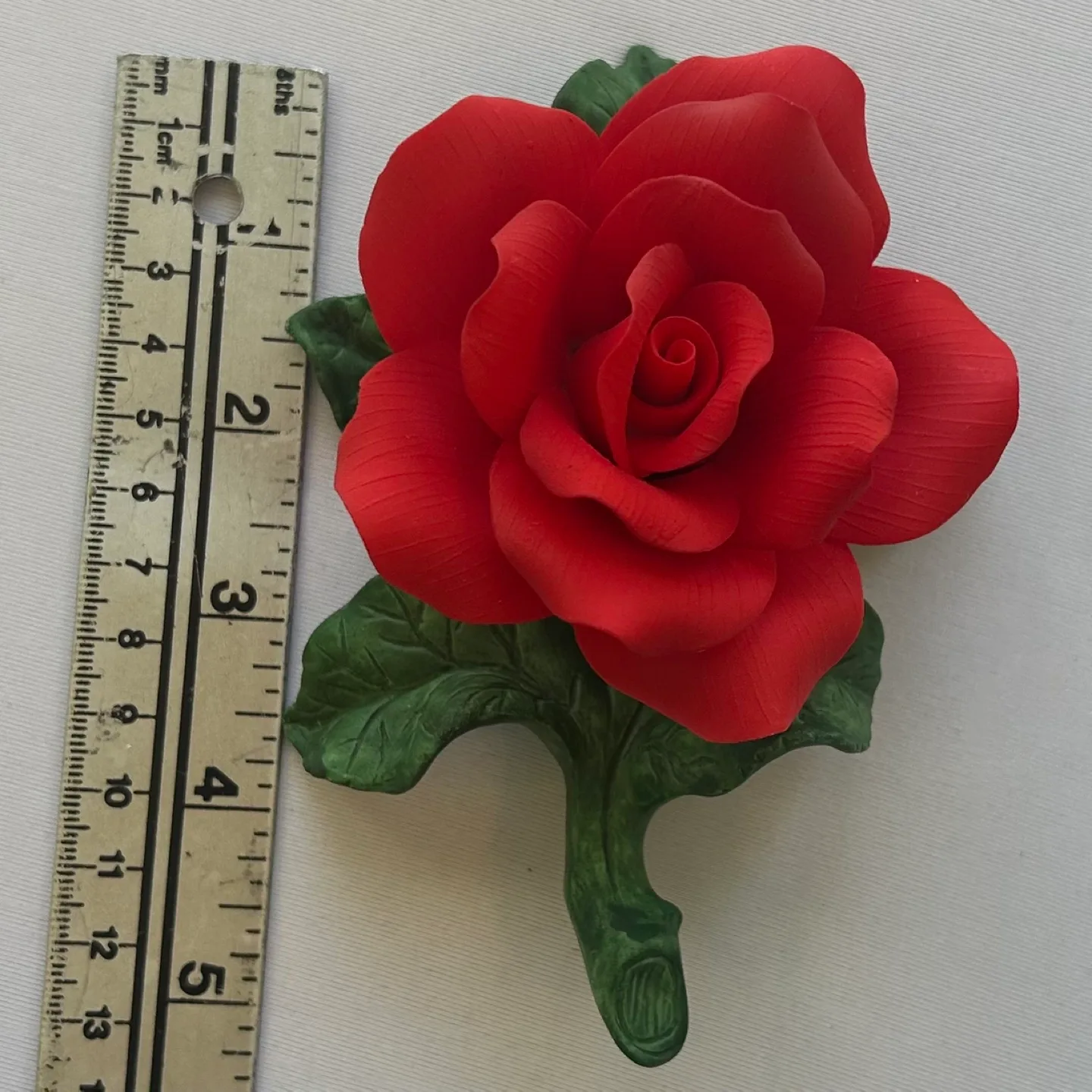 Vintage 1980 Mr Lincoln Porcelain Red Rose Flower Figurine image indicator(8)