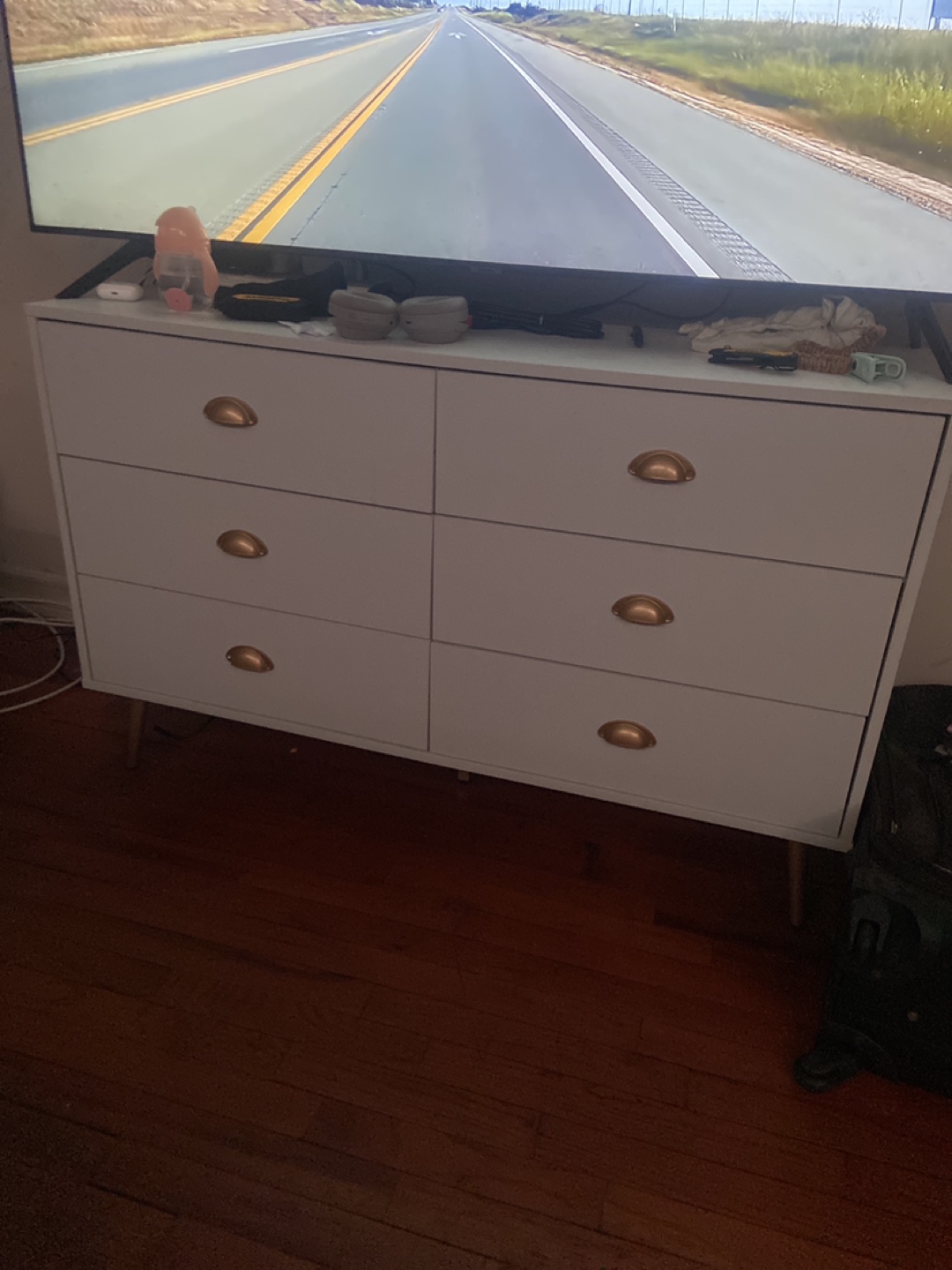 White 6-Drawer Dresser with Gold Handles - photo 2
