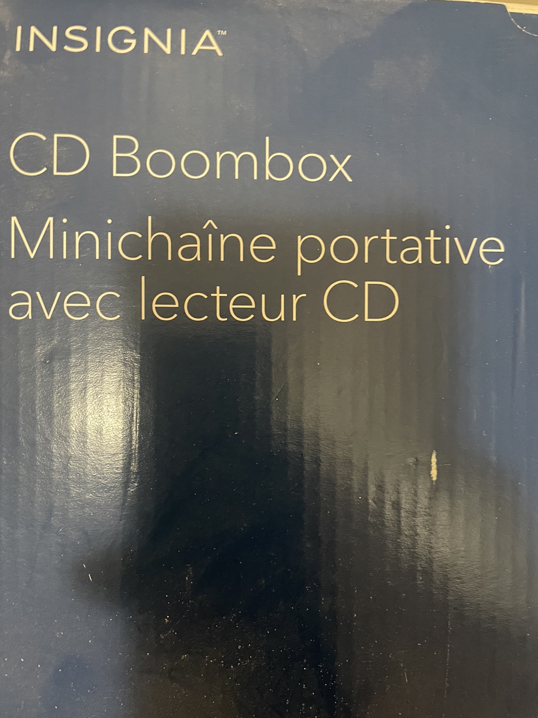 Insignia CD Boombox - Portable CD Player with AM/FM Radio - photo 2