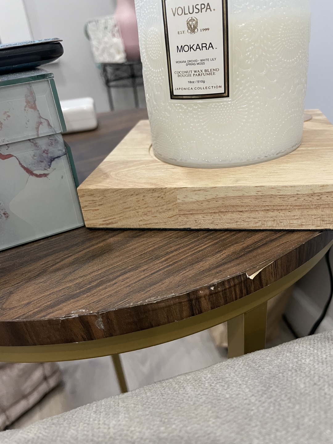 2 Round gold and brown accent tables - photo 2