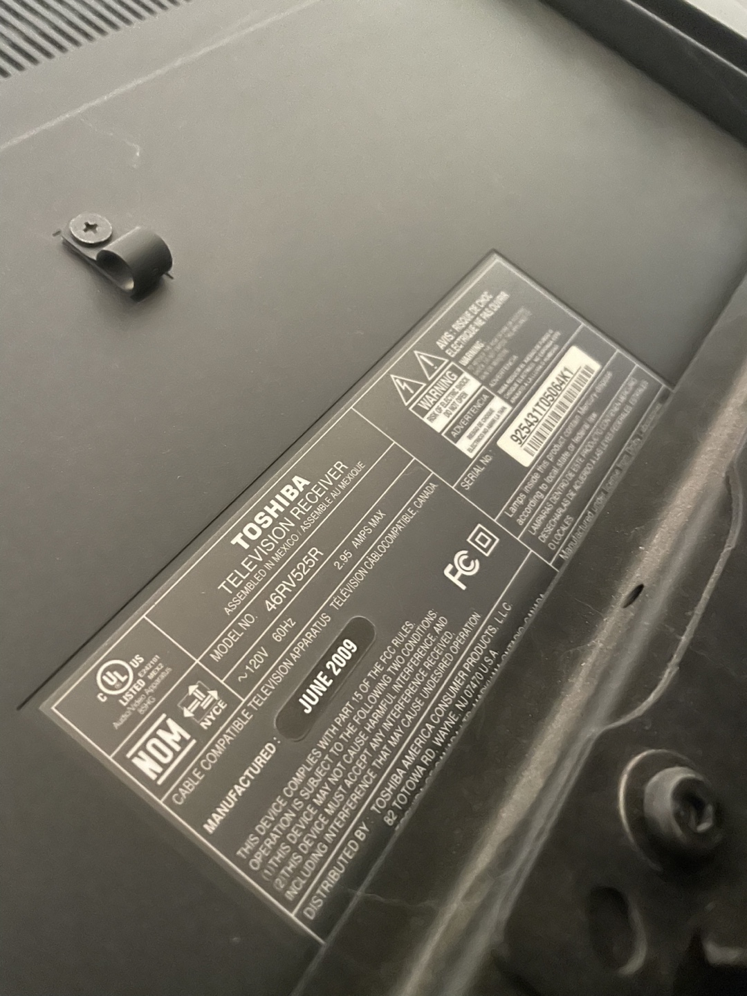 Toshiba 46RV25R 50 inch LCD HDTV - photo 3