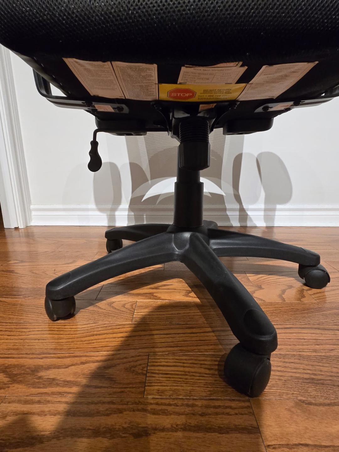Black Mesh Office Chair - photo 3