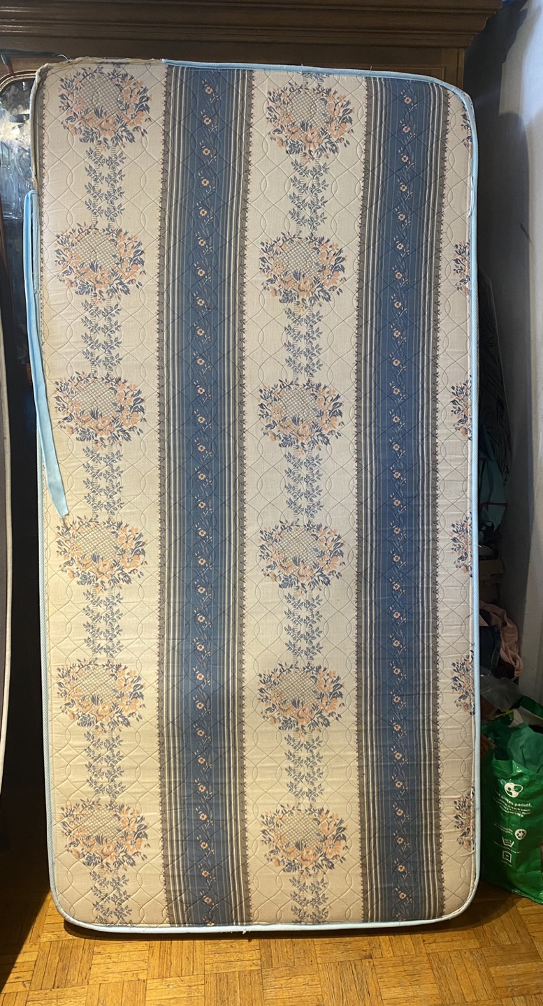 Used Twin Mattress - photo 2