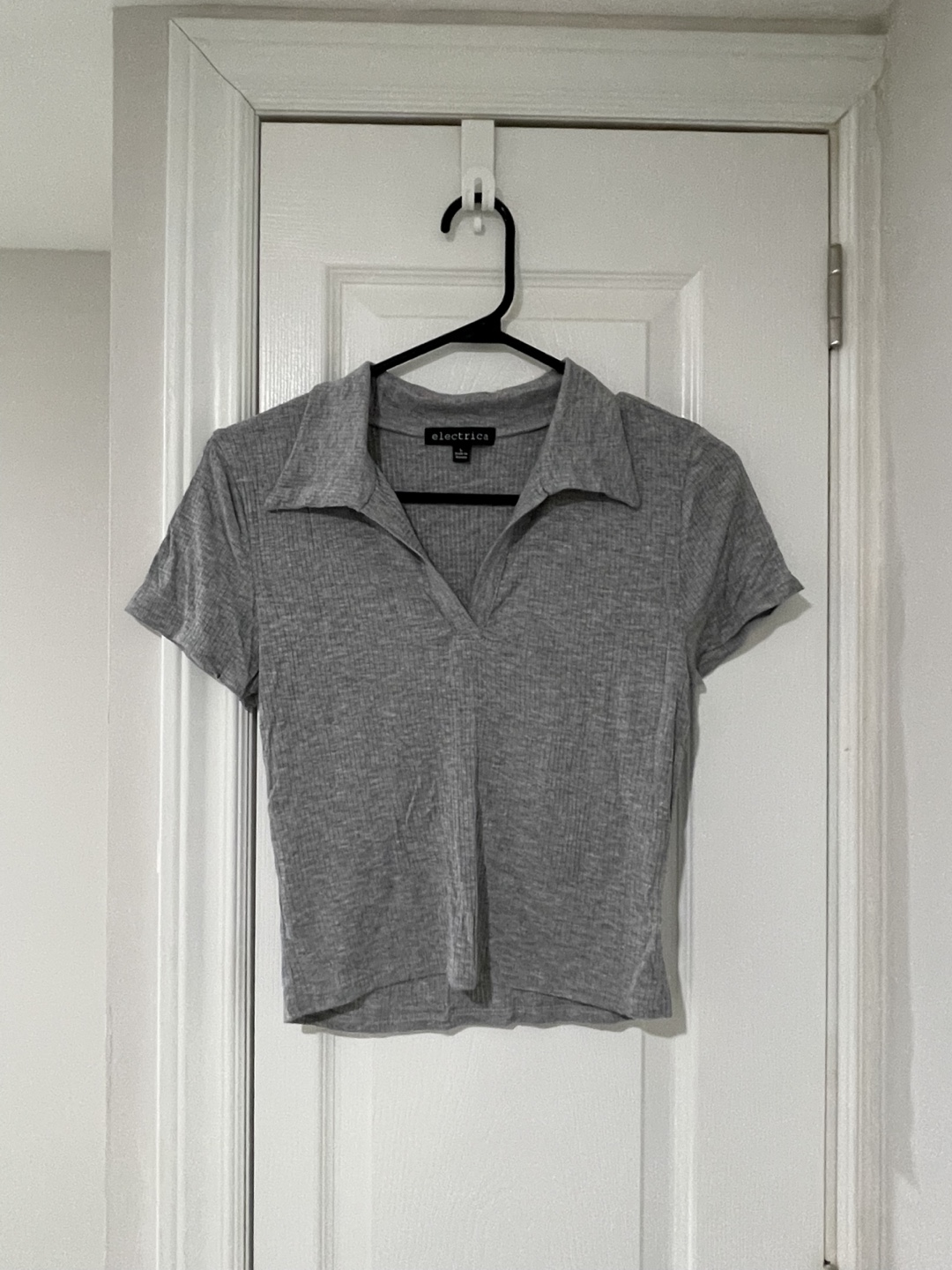 Grey top