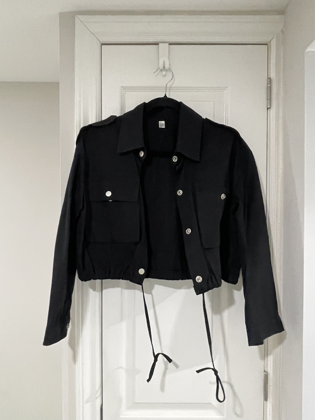 Black cropped jacket
