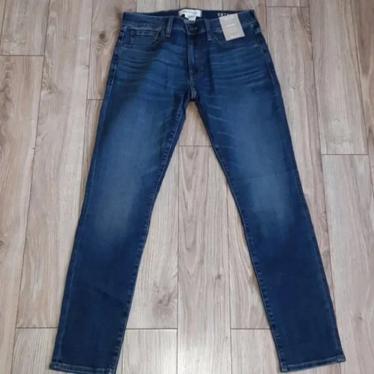 Madewell Skinny Jeans - Size 30x32 image indicator(2)