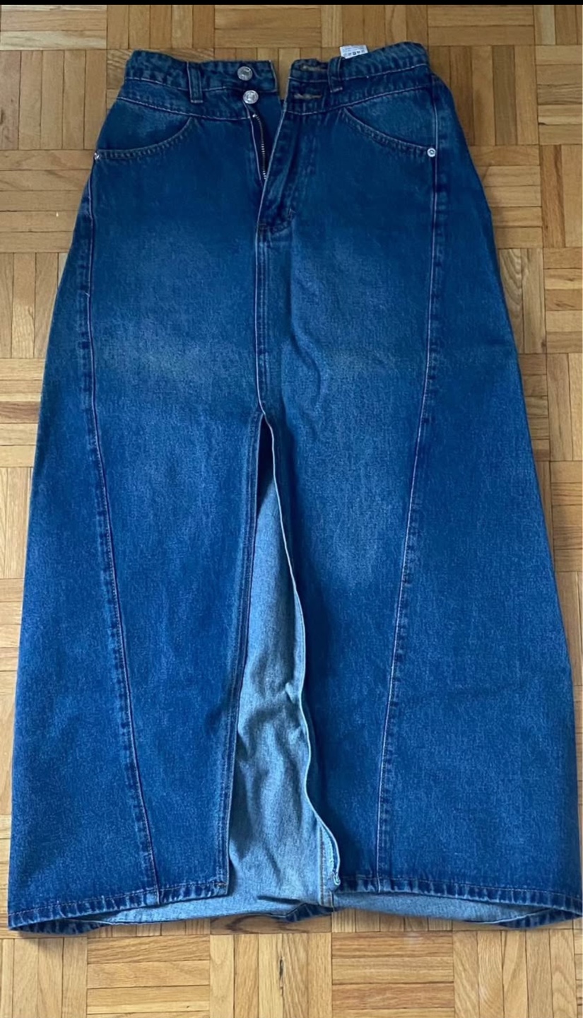 High waisted slit thigh denim skirt/ Medium wash-XS