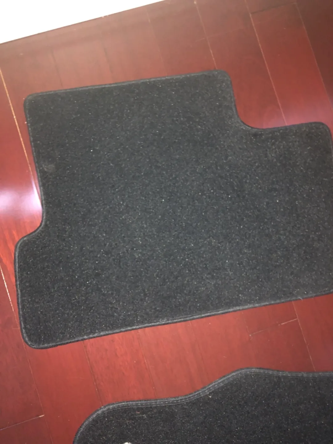 Mazda 3 Floor Mats image indicator(5)