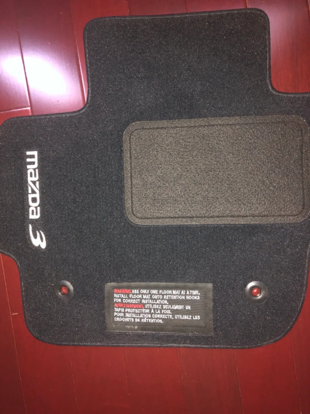 Mazda 3 Floor Mats image indicator(2)
