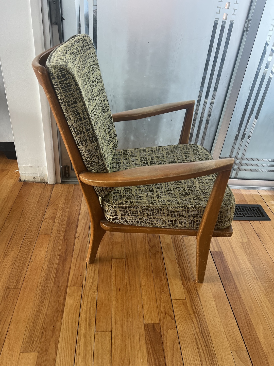 Mid-Century Modern Accent Chair - photo 2