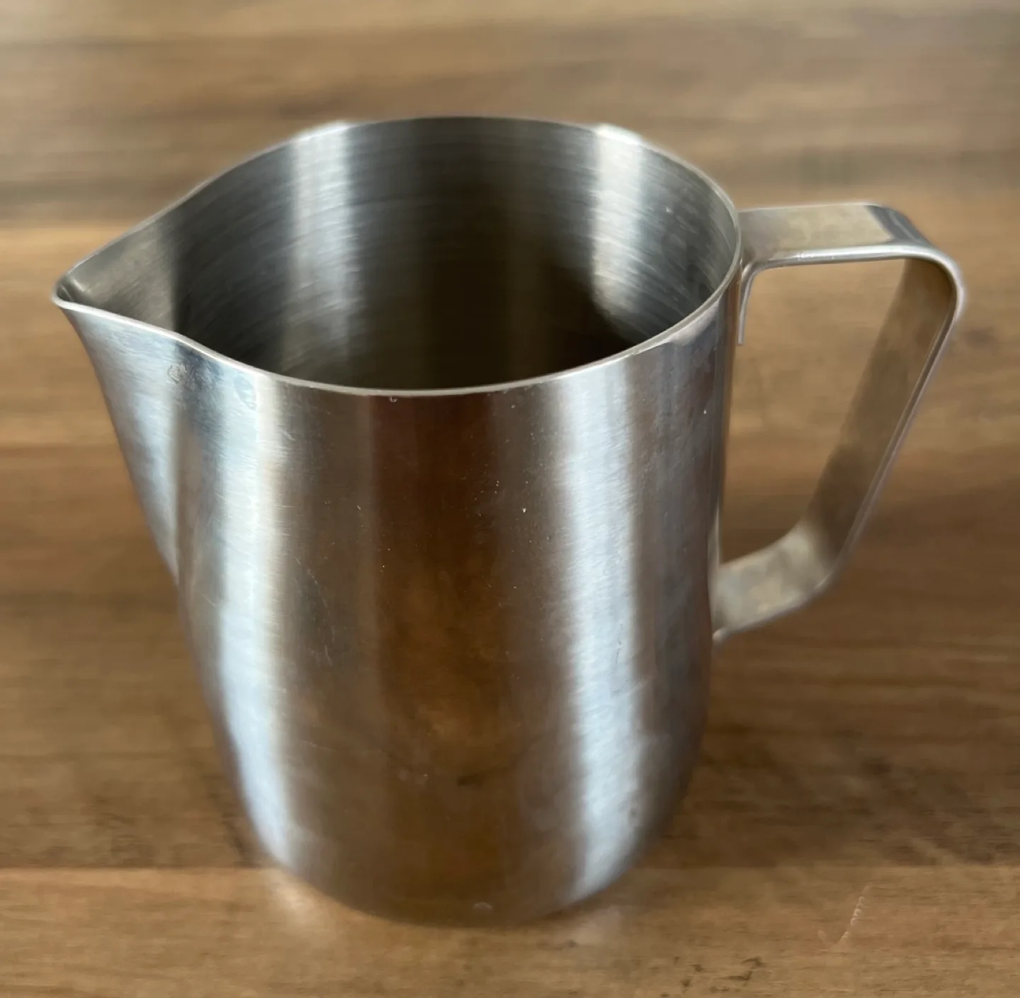 Stainless Steel Milk Frothing Pitcher image indicator(2)