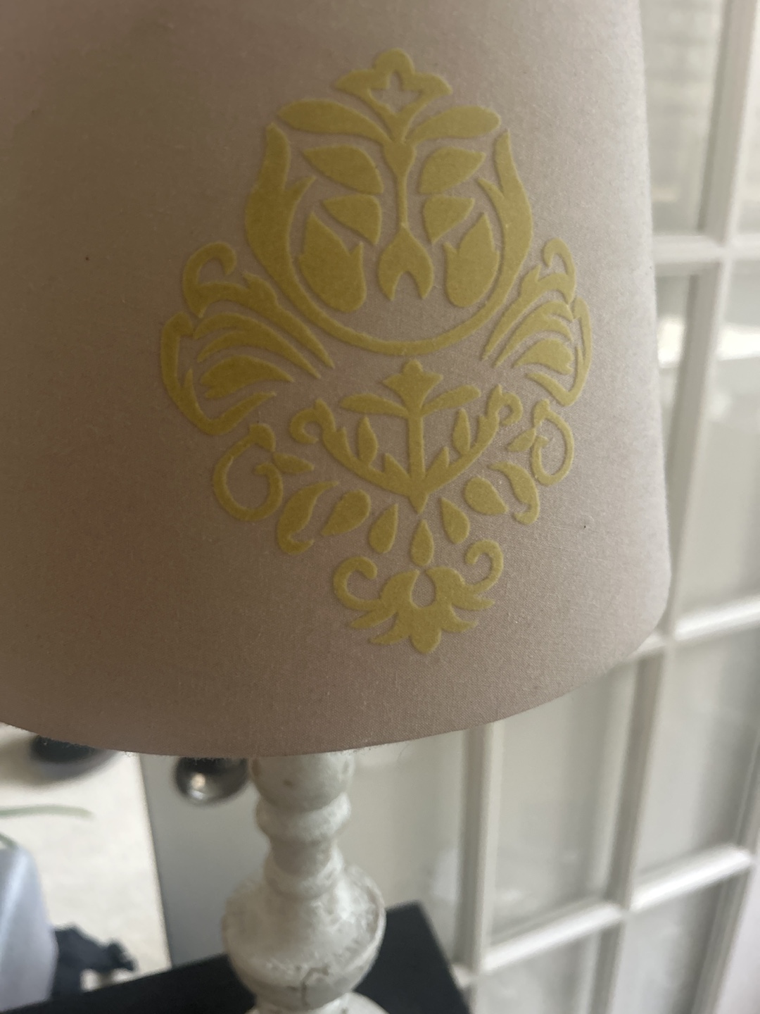Vintage Lamp with Decorative Lampshade - photo 2