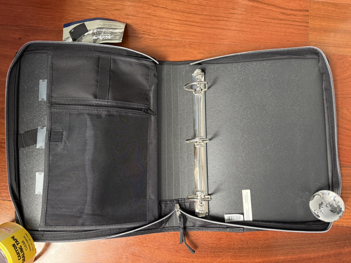 Hilroy 2” Ring Zipper Binder - photo 2