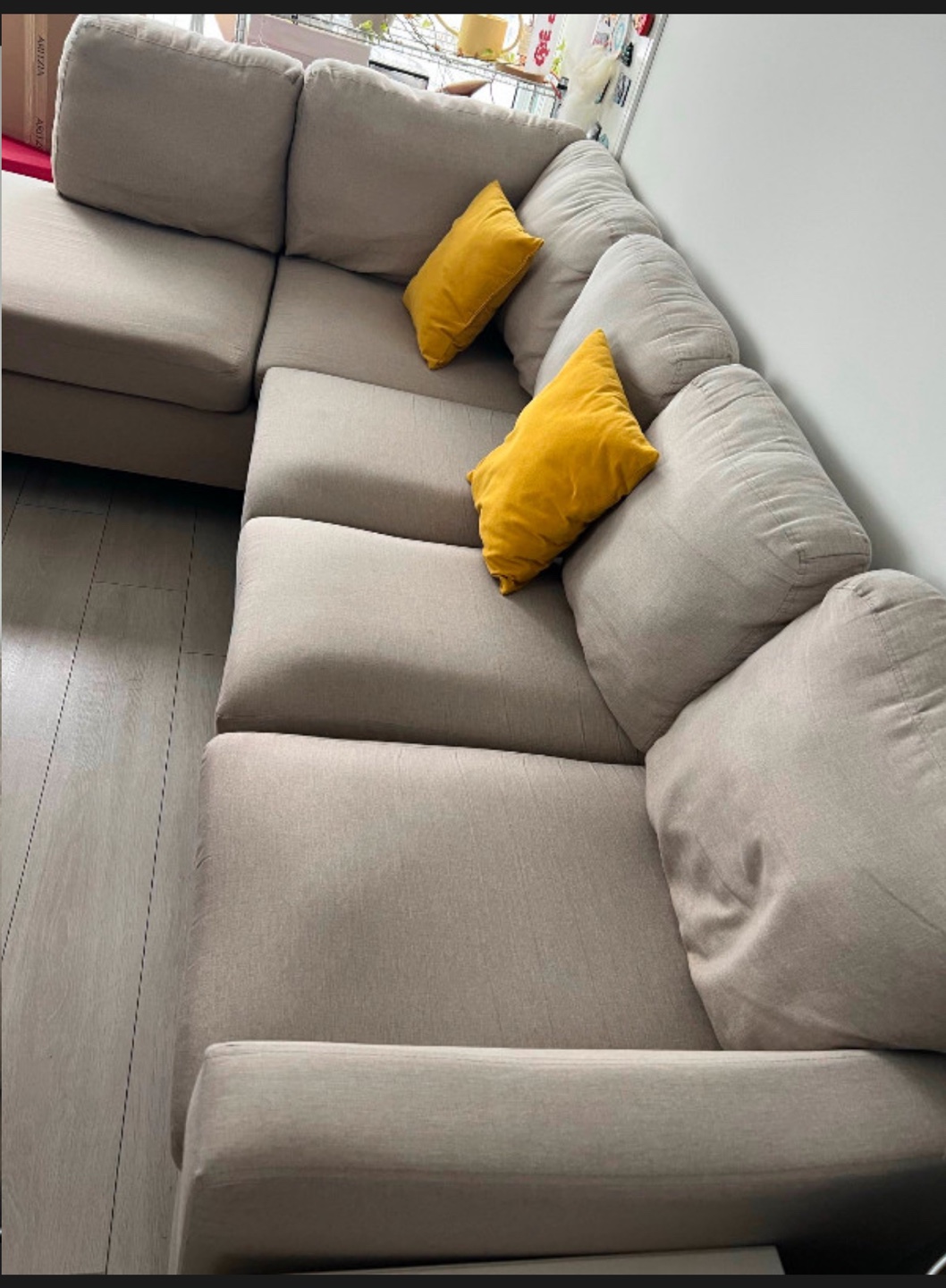 FREE DELIVERY✅• BEIGE LARGE SECTIONAL COUCH / SOFA w/CHAISE - photo 3
