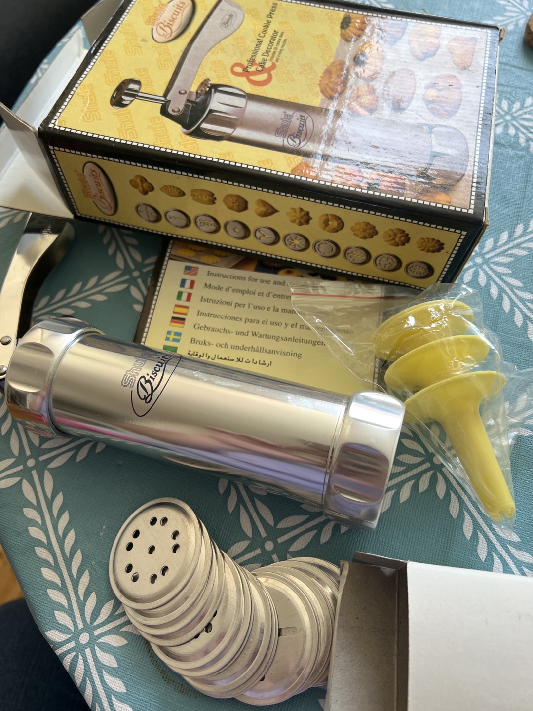 Shule Biscuits Professional Cookie Press & Cake Decorator - photo 2