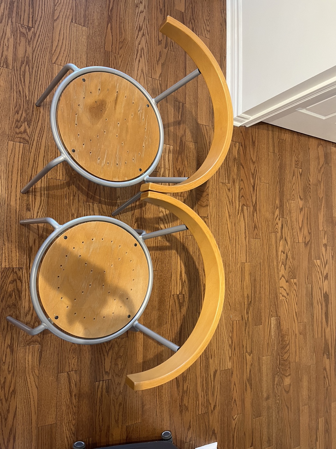 Pair of Mid-Century Modern Dining Chairs - photo 3
