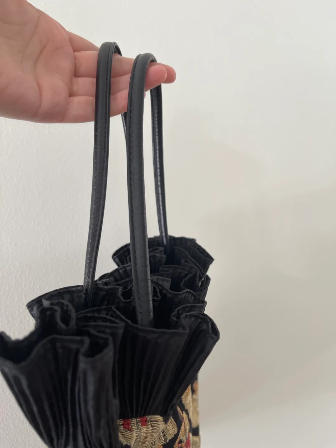 Brand New Japan Made Ballerina Embroidery Handbag image indicator(4)